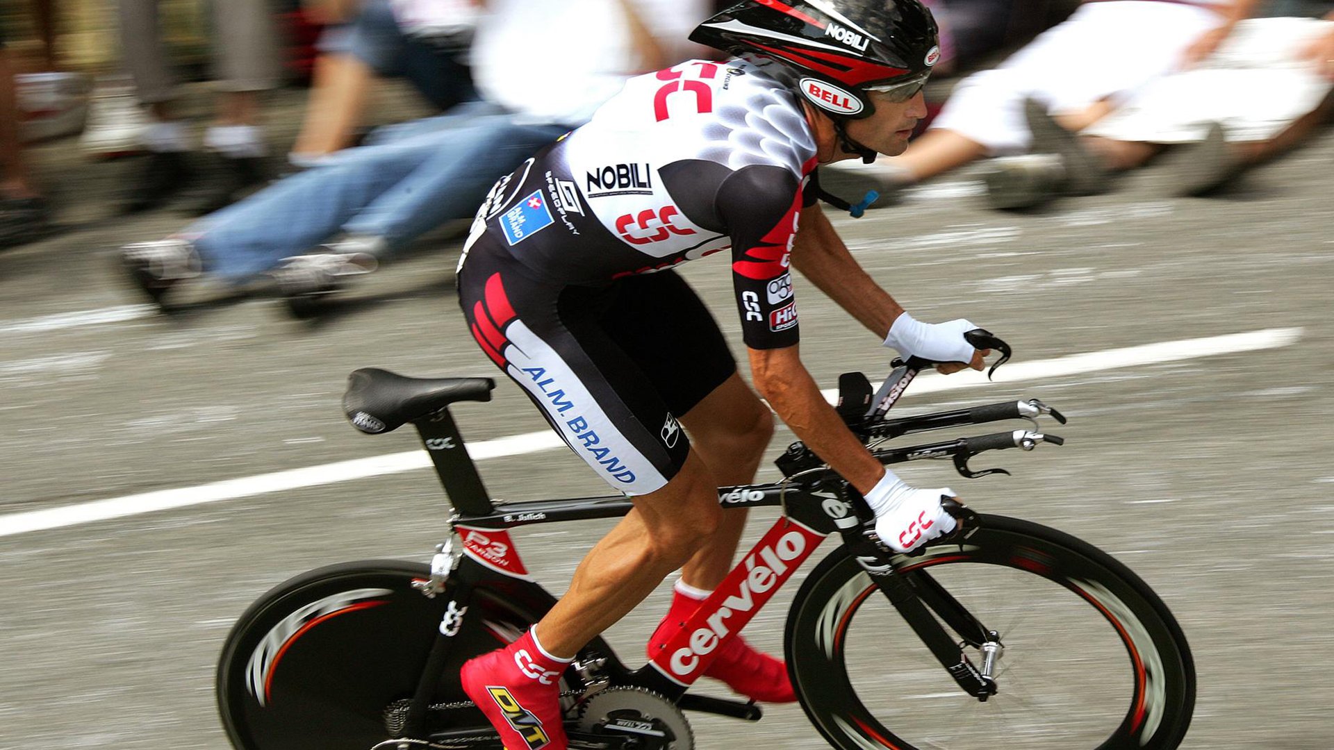 VAR技术在欧冠比赛中引发新争议